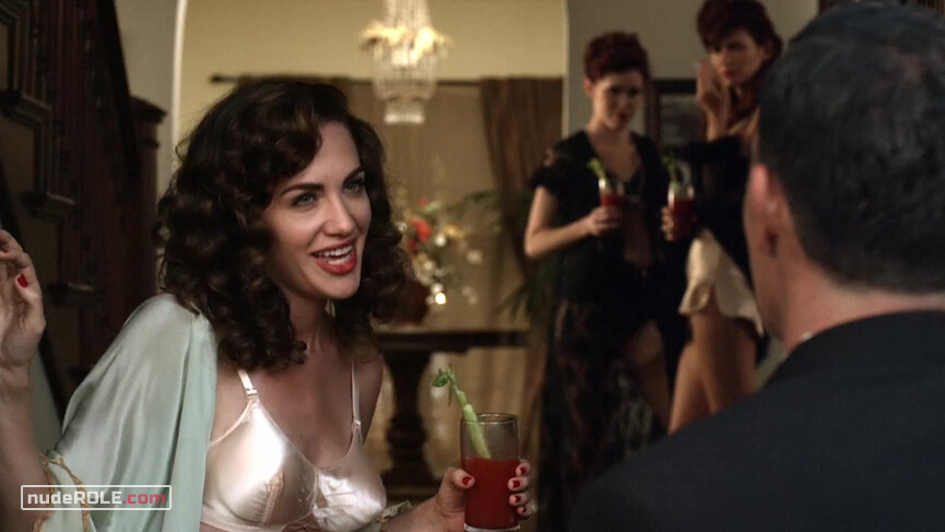 4. Tandy sexy – Mob City s01e06 (2013)