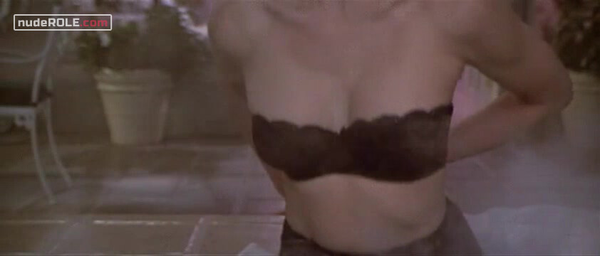 7. Margo Brofman sexy – Switch (1991)