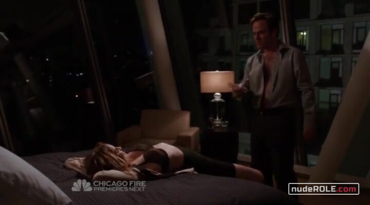 2. Jocelyn Paley sexy – Law & Order: Special Victims Unit s14e03 (2013)