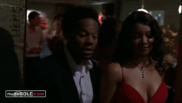 2. Claire sexy – Studio 60 on the Sunset Strip s01e17 (2006)