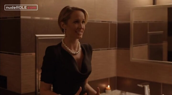 3. Rachel Norbert sexy, April sexy – House of Lies s01e01 (2012)