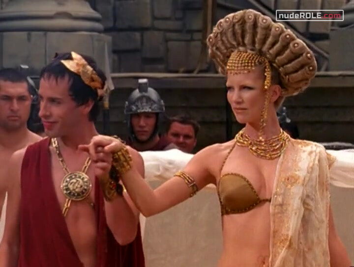 3. Aphrodite sexy – Xena: Warrior Princess s06e12 (2000)