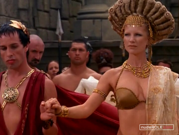 4. Aphrodite sexy – Xena: Warrior Princess s06e12 (2000)