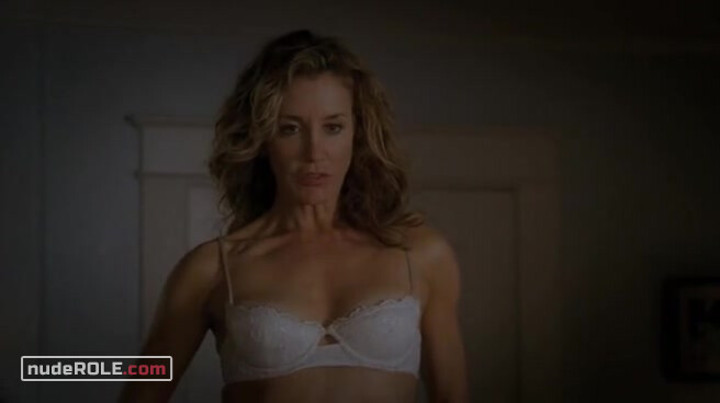 2. Lynette Scavo sexy – Desperate Housewives s07e17 (2011)