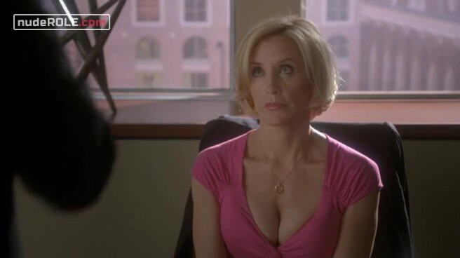 6. Lynette Scavo sexy – Desperate Housewives s06e04 (2009)