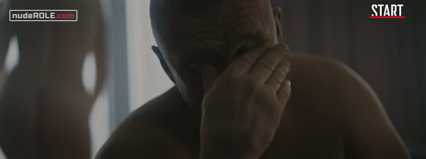 1. Vera nude, Nadya nude – V kletke s01e05 (2019)