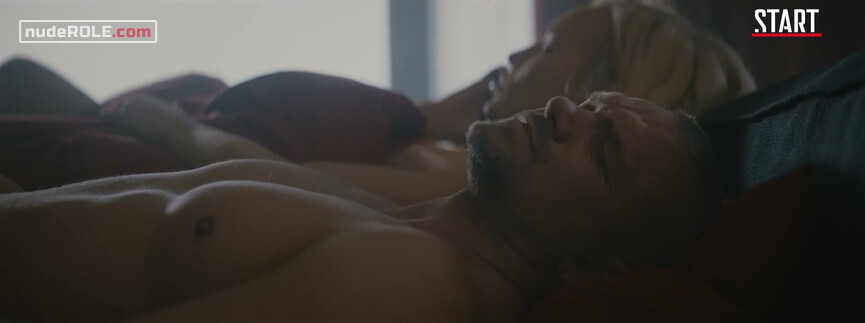 4. Vera nude, Nadya nude – V kletke s01e05 (2019)
