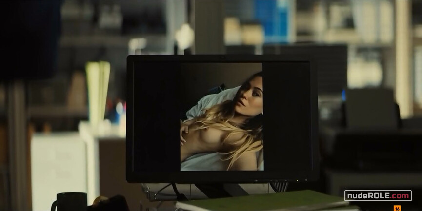 4. Idaira nude, Pilar nude, Candela Montes nude – Hierro s01e03 (2019)