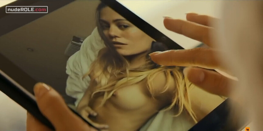8. Idaira nude, Pilar nude, Candela Montes nude – Hierro s01e03 (2019)