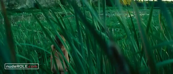 5. Marie nude, Danseuse nude – Wetlands (2011)