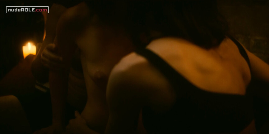 1. Inka Gisladottior nude, Shawna Singleton sexy – Tales of the City s01e02 (2019)