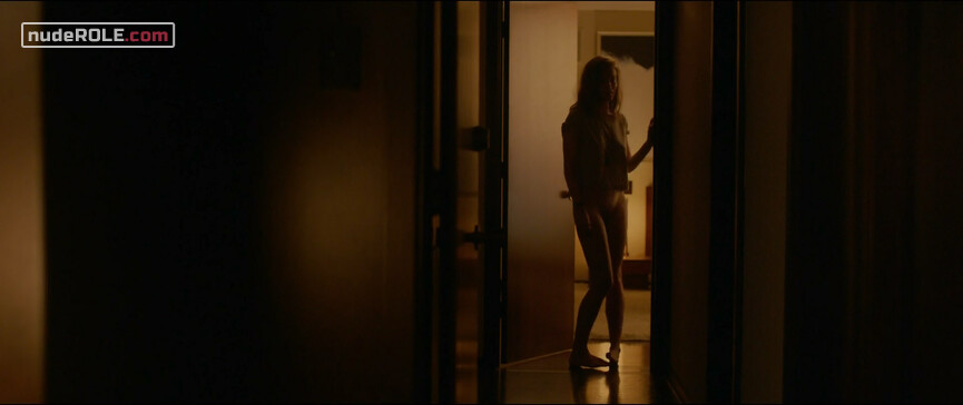 1. Sadie nude, Eden nude – The Invitation (2015)