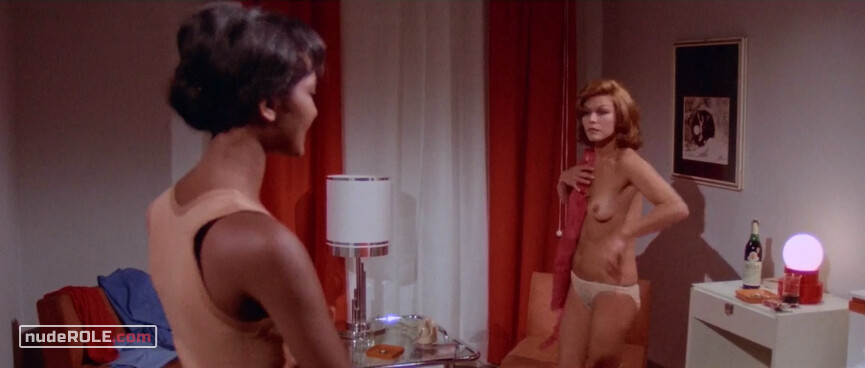 4. Lisa Sanders nude, Naiba Campbell nude, Paulette Stone nude – Eyeball (1975)