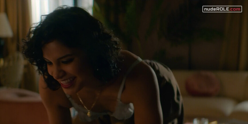 17. Rhonda Richardson nude, Yolanda Rivas nude, Arthie Premkumar sexy – GLOW s03e03 (2019)