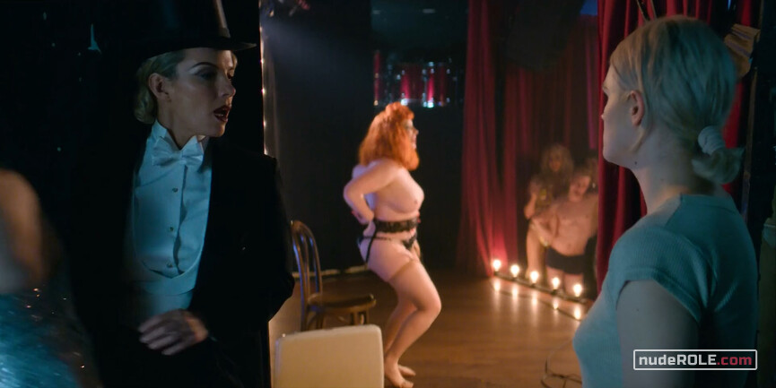 9. Sandy Devereaux St. Clair sexy, The Fabulous Imelda nude – GLOW s03e09 (2019)