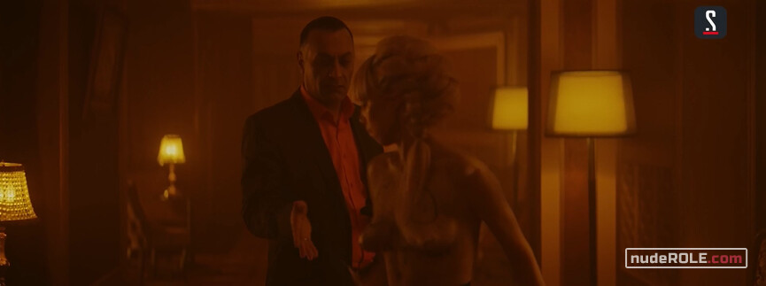 12. Vera sexy, Nadya nude – V kletke s01e04 (2019)