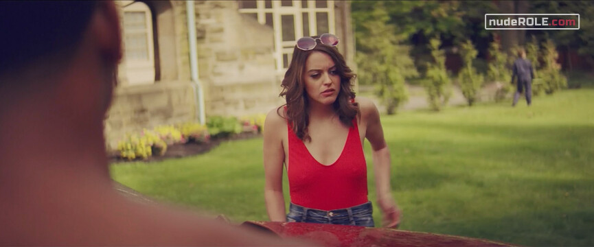 8. Erin sexy, Phoebe Fisher sexy – The Last Summer (2019)