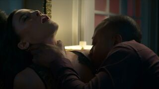 Courtney sexy, Ellie nude – Fatal Affair (2020)