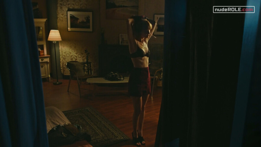 2. Rachel sexy, Corrine sexy, Mary sexy – The Drone (2019)