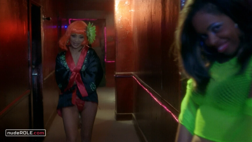 7. Peep-Show Girl nude, Club Waitress sexy – Edmond (2005)