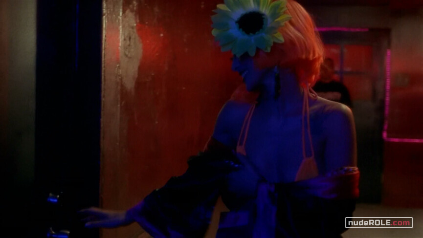 8. Peep-Show Girl nude, Club Waitress sexy – Edmond (2005)