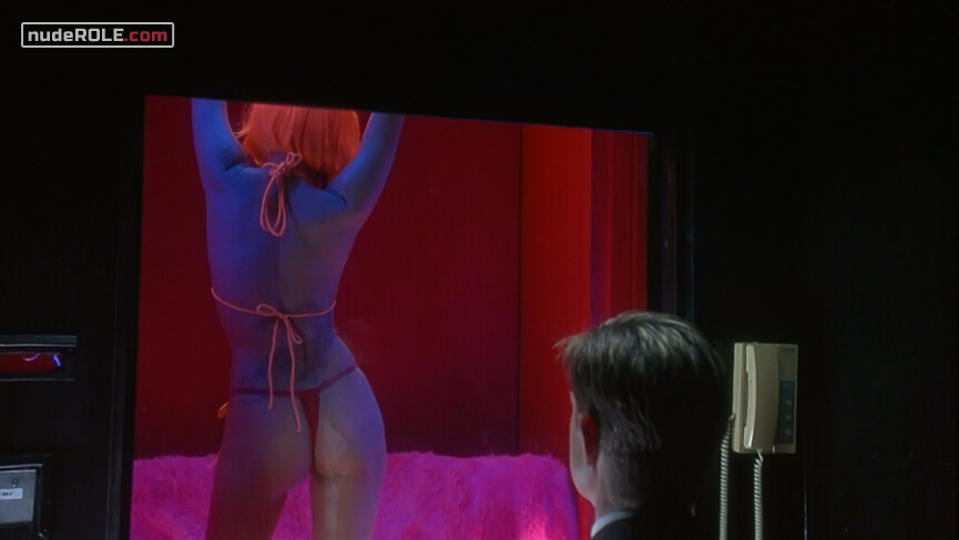 9. Peep-Show Girl nude, Club Waitress sexy – Edmond (2005)