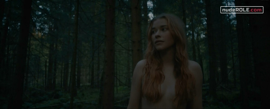11. Judith nude, Steffi sexy – Raus (2018)