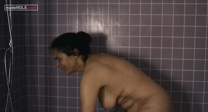 8. Meredith nude, Sabine nude, NA nude – Vakuum (2017)