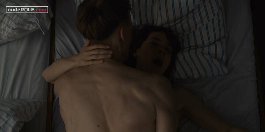 3. Hannah Kahnwald nude – Dark s03e04 (2020)