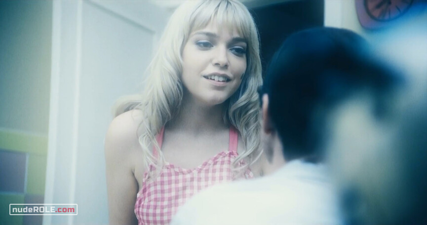 2. Ângela Souto nude – Magnifica 70 s03e01e03e04e09 (2018)
