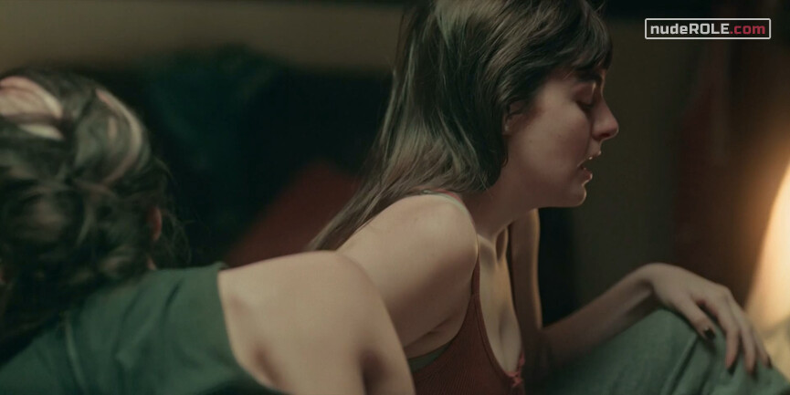 10. Zoe sexy – Dark Desire s01e02 (2020)
