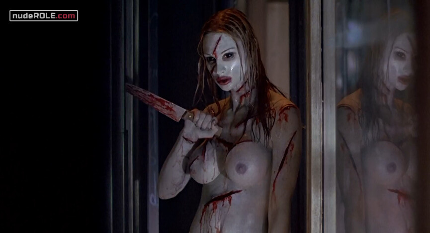 1. Dana Newman, The Angry Princess nude – Thir13en Ghosts (2001)