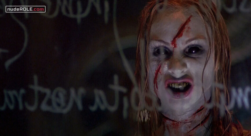 2. Dana Newman, The Angry Princess nude – Thir13en Ghosts (2001)