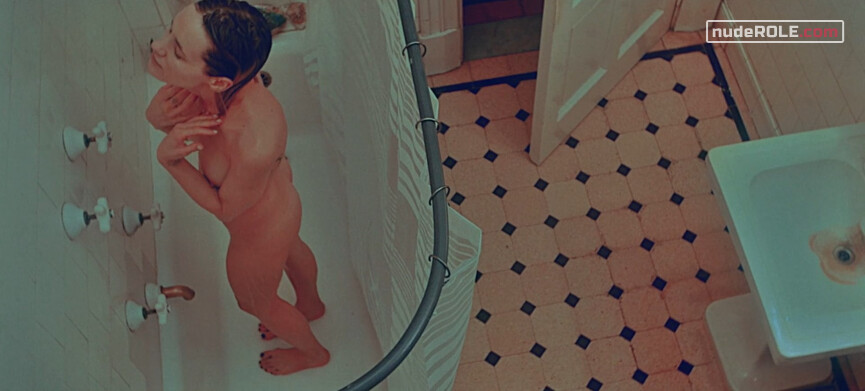 1. Giovane Spettatrice nude, Danzatrice nude, Antonella sexy – Abrakadabra (2018)