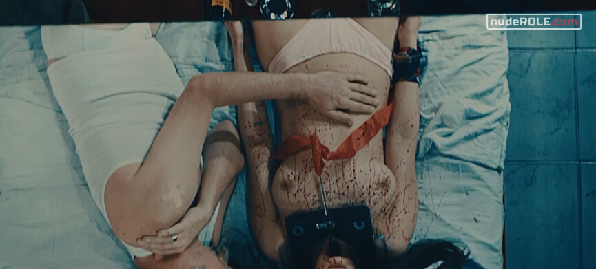 8. Giovane Spettatrice nude, Danzatrice nude, Antonella sexy – Abrakadabra (2018)