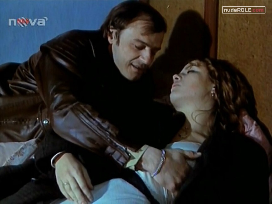 12. Marta Kavanová (as Zora Ulla Keslerová) nude – Chain (1981)