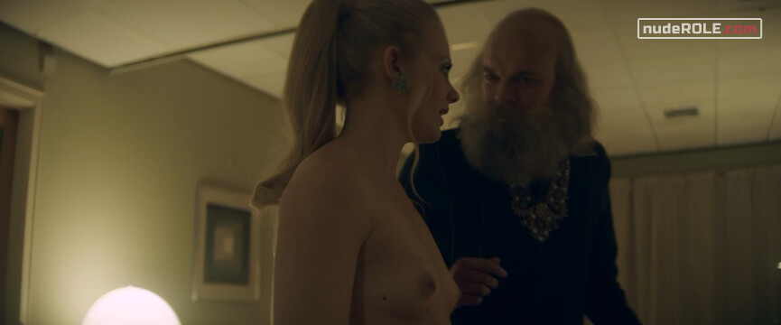 16. Inger Weile nude, Lillian nude – Sex, Drugs & Taxation (2013)