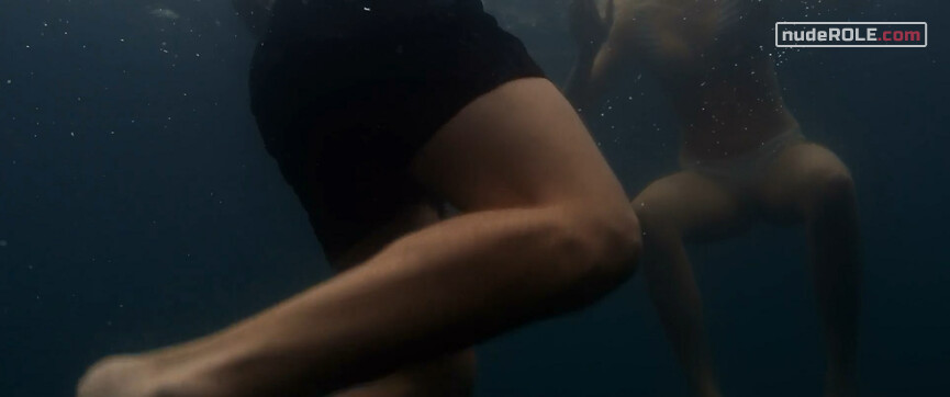 13. Lillian nude, Sonja sexy – Lake of Death (2019)