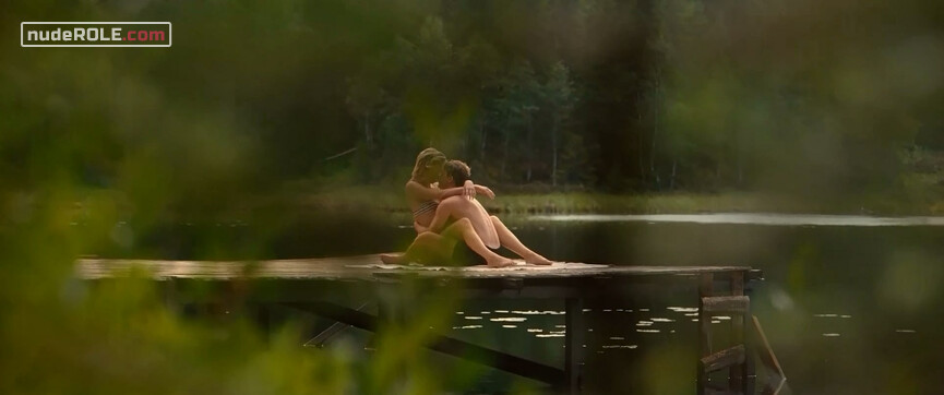 8. Lillian nude, Sonja sexy – Lake of Death (2019)
