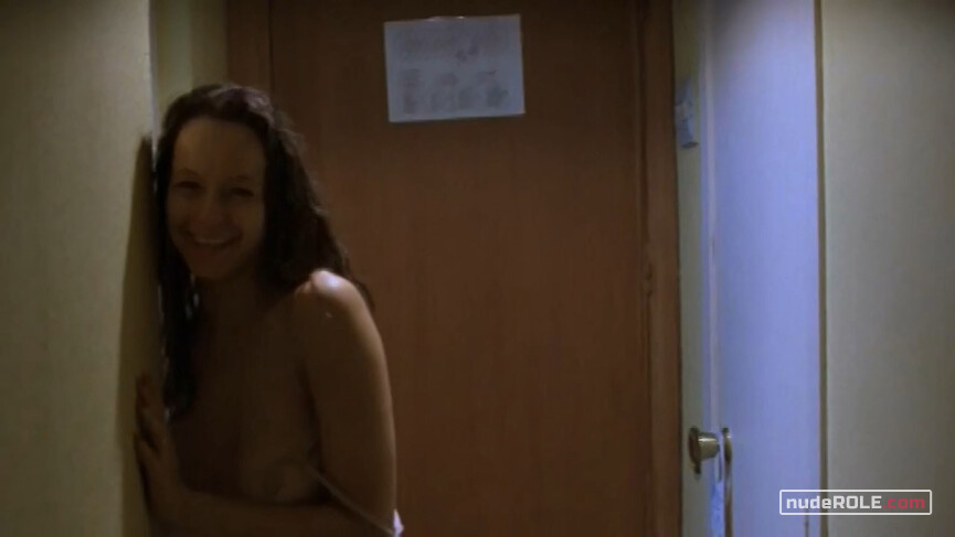 14. Morvern Callar nude, Lanna Phimister nude – Morvern Callar (2002)