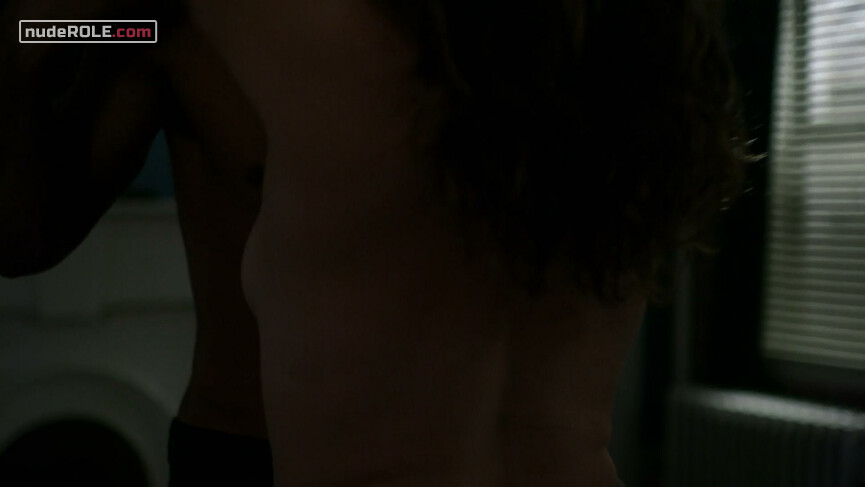 9. Patricia 'Trish' Walker sexy, Brianna 'Berry' Gelden sexy – Marvel's Jessica Jones s03e09-10 (2019)