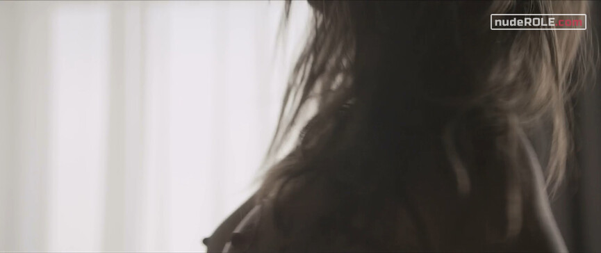 5. Sofia nude, Lena nude – Vultures (2018)