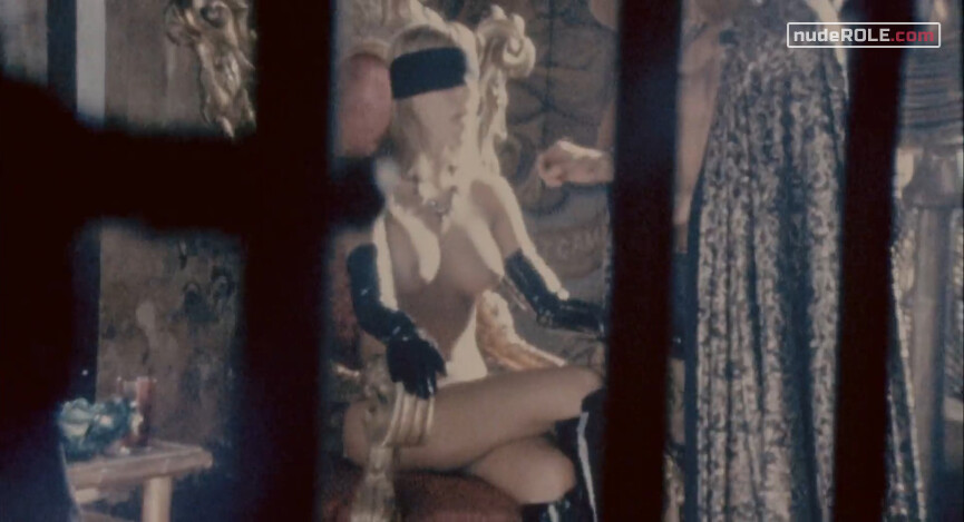 2. Anita Pallenberg nude, Anna Wohlin nude – Stoned (2005)