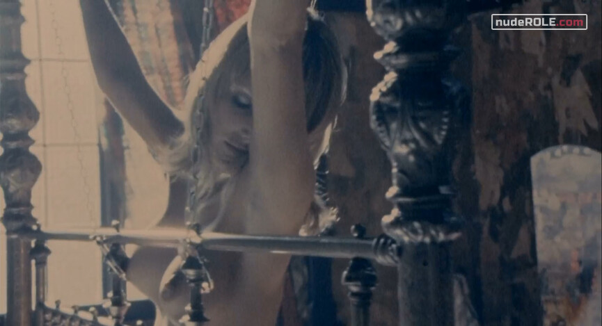 5. Anita Pallenberg nude, Anna Wohlin nude – Stoned (2005)