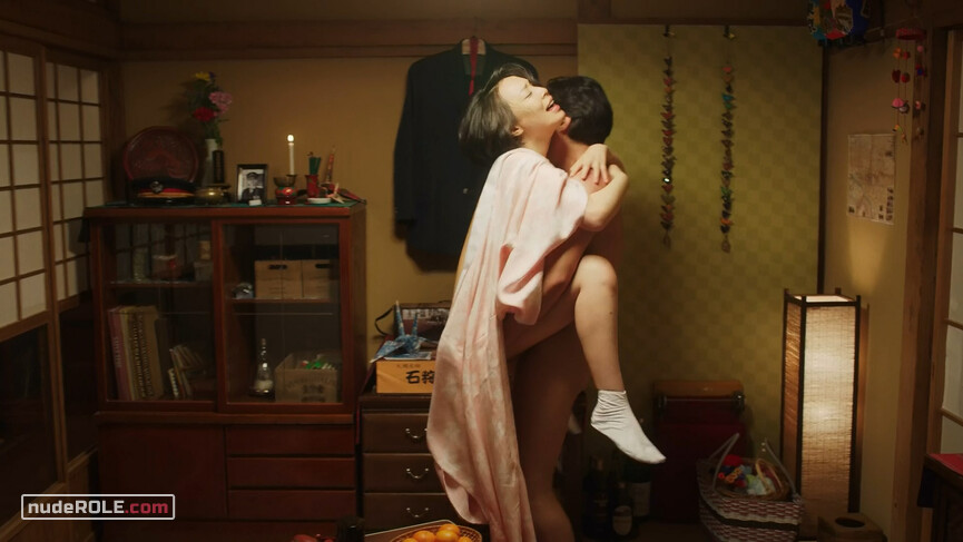 8. Ikezawa's Secretary nude, Naoko Yamamoto nude – The Naked Director s01e03 (2019)