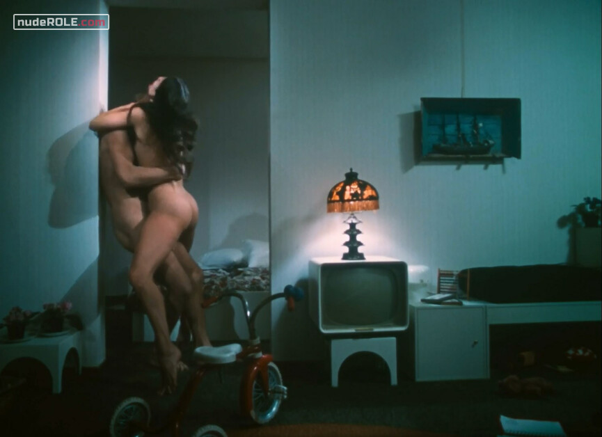 21. Marianne nude, Julia nude, Elly nude – Blue Movie (1971)