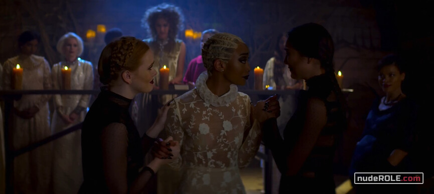 11. Prudence sexy, Agatha sexy, Dorcas sexy – Chilling Adventures of Sabrina s01e02-07 (2018)