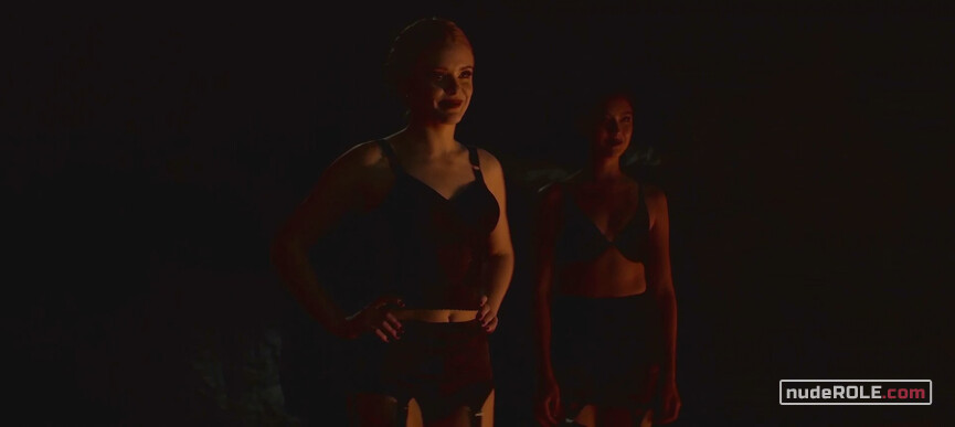 4. Prudence sexy, Agatha sexy, Dorcas sexy – Chilling Adventures of Sabrina s01e02-07 (2018)