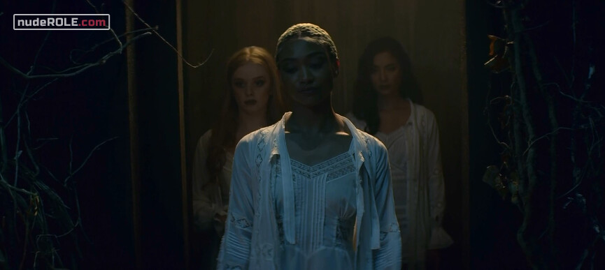 6. Prudence sexy, Agatha sexy, Dorcas sexy – Chilling Adventures of Sabrina s01e02-07 (2018)