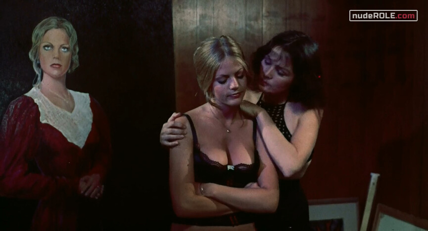 20. Bonnie nude, Geraldine Mills nude – Pets (1974)